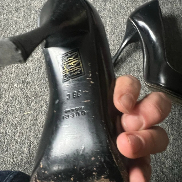 Gucci Black Stiletto Pump Pointed Toe Heels, size 36 - Picture 11 of 13